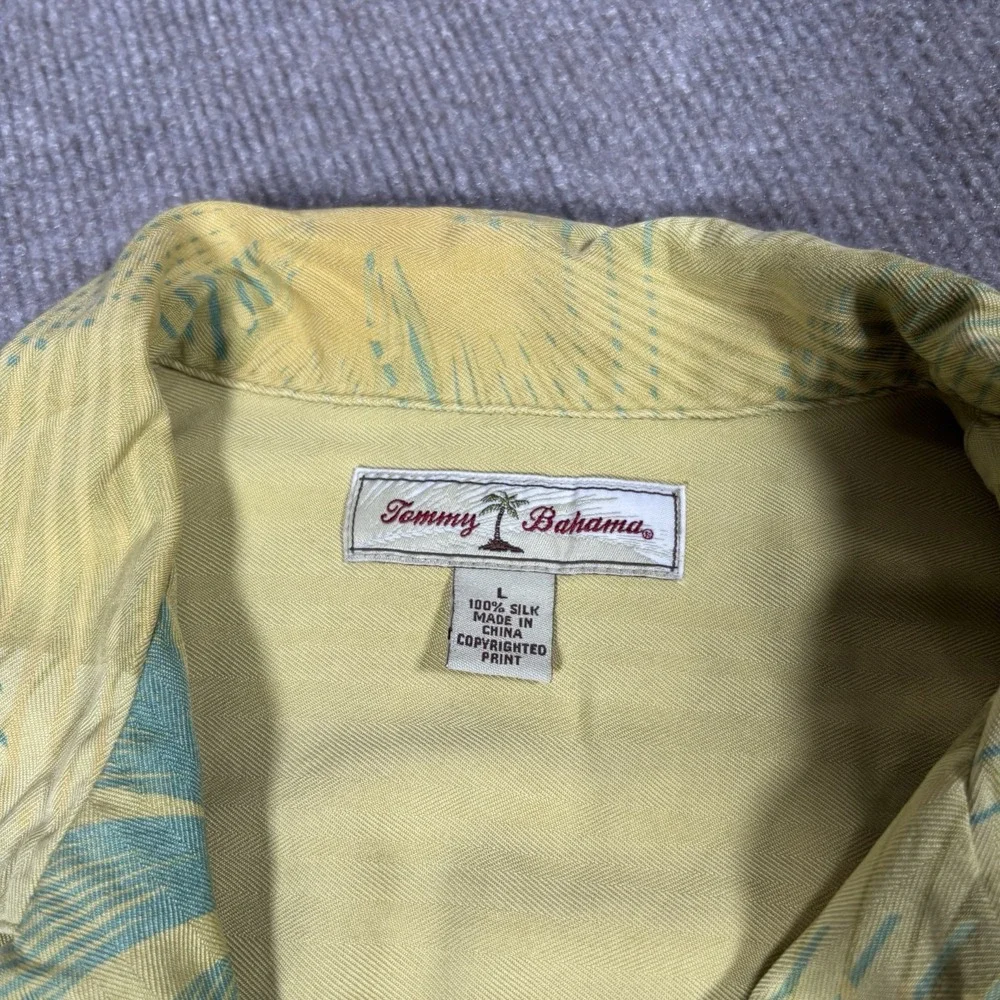 Tommy Bahama Shirt Mens L Yellow‎ 100% Silk Tropical Palm Floral Camp Hawaiian